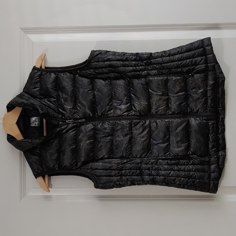 Lightweight down puffer vest